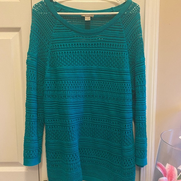 Blue long sleeve sweater - Picture 1 of 3